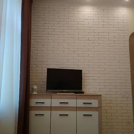 On Arkhypenka Street